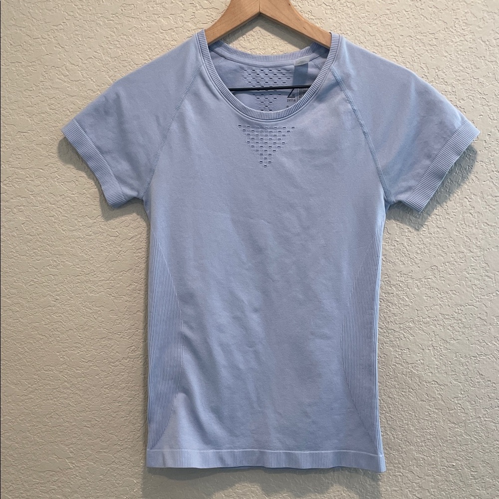 Z by Zella Blue Seamless Athletic Top Small Workout Tee Activewear Gym Running